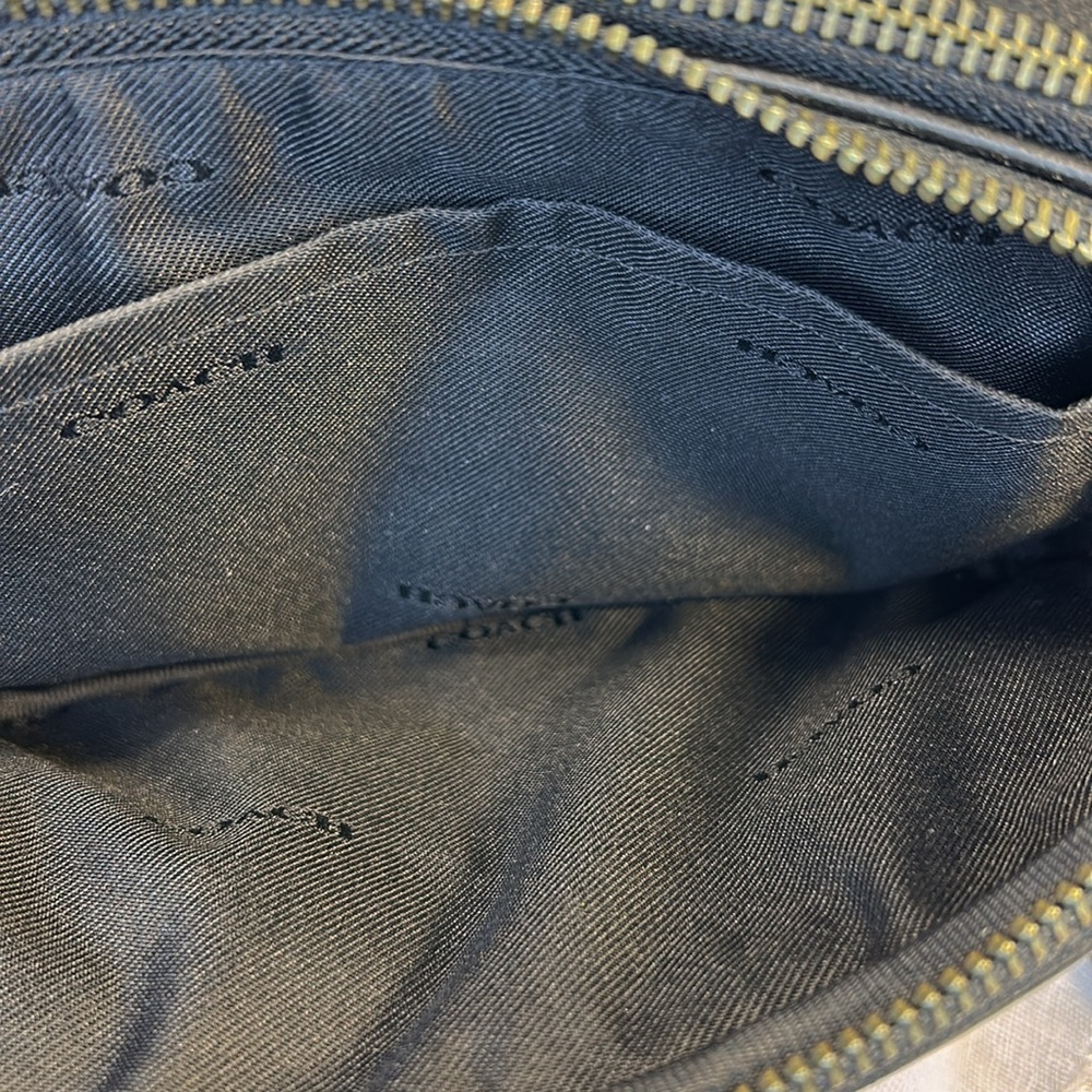 Coach compact cross body shoulder pocketbook - Picture 11 of 16